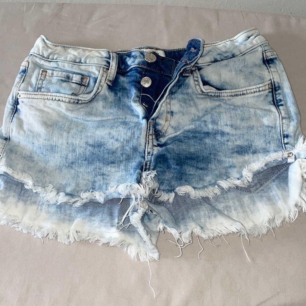 Denim washed out shorts